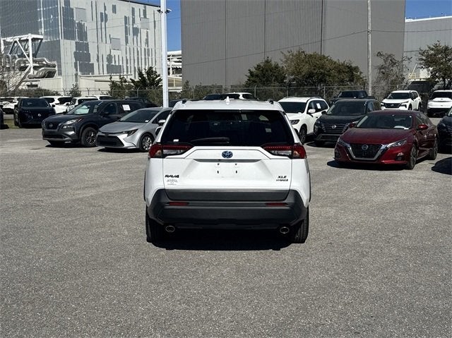 2020 Toyota RAV4 Hybrid XLE