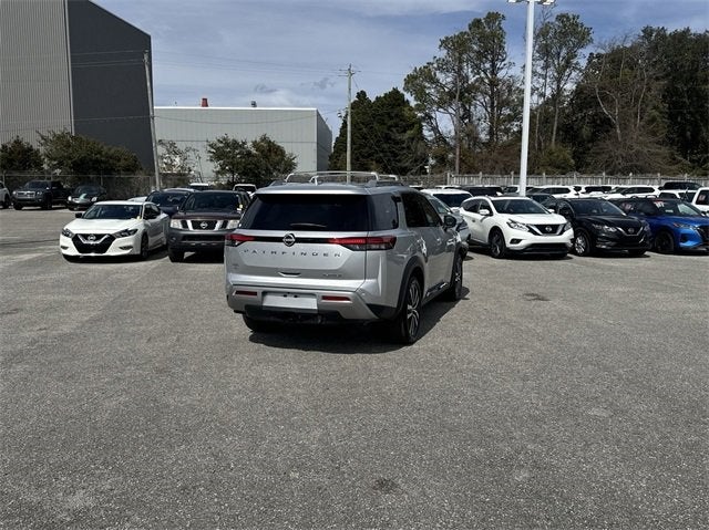 2024 Nissan Pathfinder Platinum