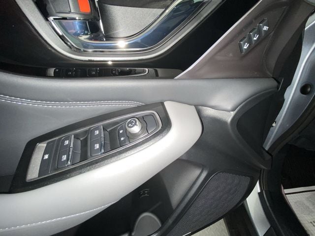 2025 Subaru Outback Limited XT