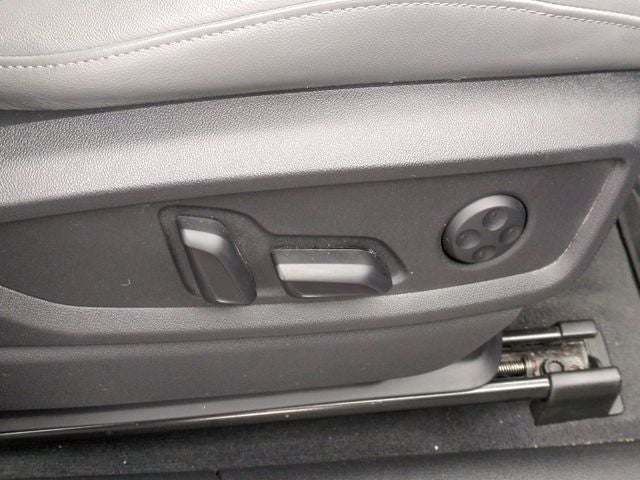 2022 Audi SQ5 Premium Plus quattro