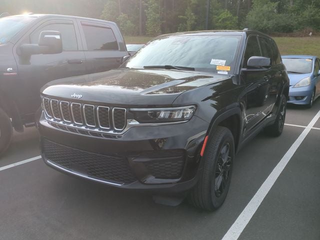 2023 Jeep Grand Cherokee Laredo