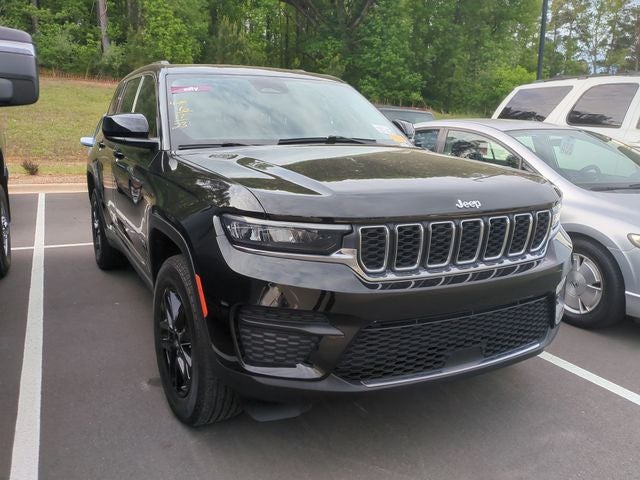 2023 Jeep Grand Cherokee Laredo