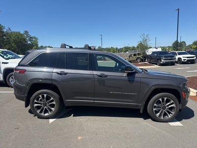 2022 Jeep Grand Cherokee Overland