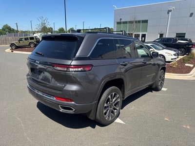 2022 Jeep Grand Cherokee Overland