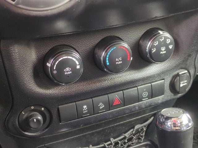 2011 Jeep Wrangler Unlimited Sahara