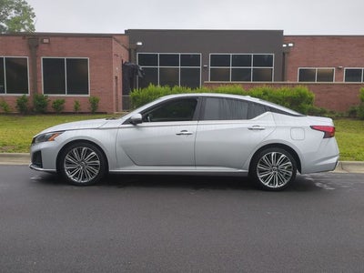 2023 Nissan Altima 2.5 SL