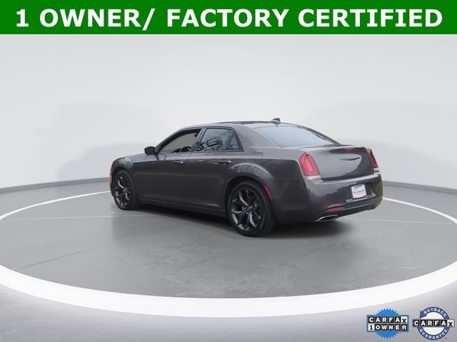 2021 Chrysler 300 Touring