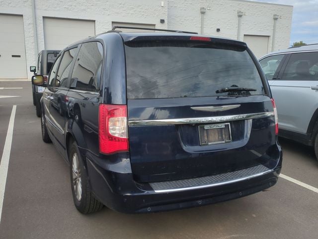 2015 Chrysler Town & Country Touring-L
