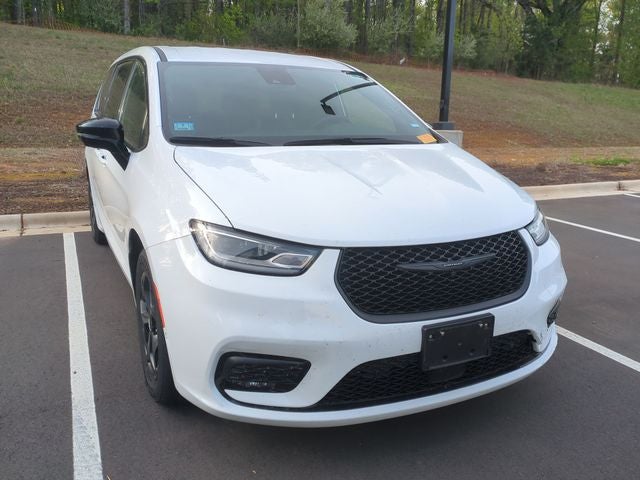 2024 Chrysler Pacifica Hybrid Select