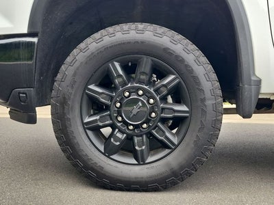 2024 Chevrolet Silverado 2500HD Custom