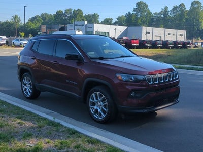2022 Jeep Compass Latitude Lux