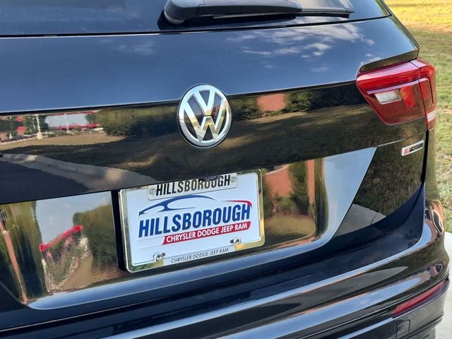 2021 Volkswagen Tiguan 2.0T SE R-Line Black