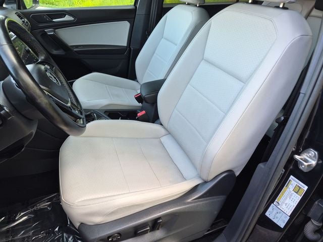 2021 Volkswagen Tiguan 2.0T SE R-Line Black