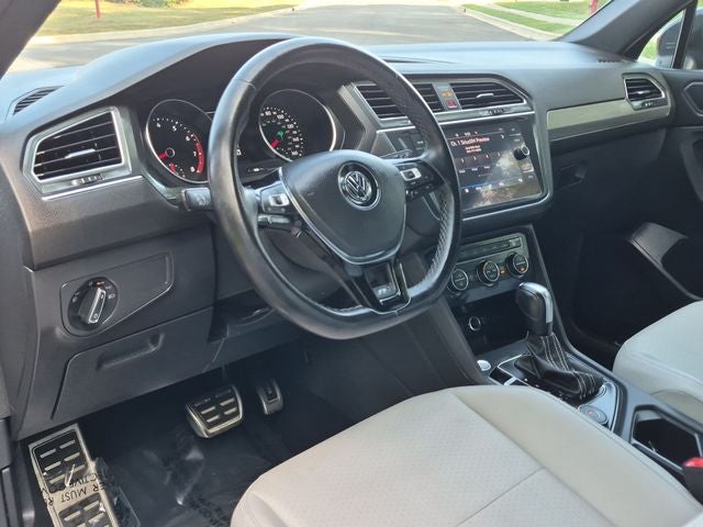 2021 Volkswagen Tiguan 2.0T SE R-Line Black