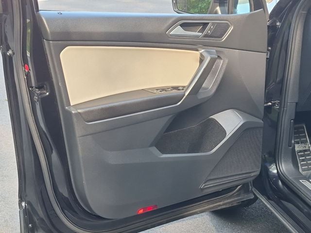 2021 Volkswagen Tiguan 2.0T SE R-Line Black