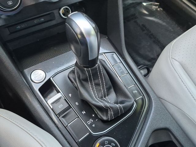 2021 Volkswagen Tiguan 2.0T SE R-Line Black