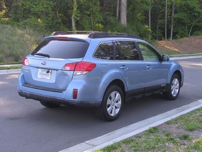 2010 Subaru Outback 2.5i Premium