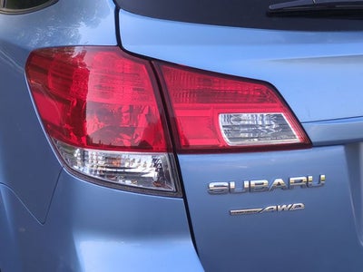 2010 Subaru Outback 2.5i Premium