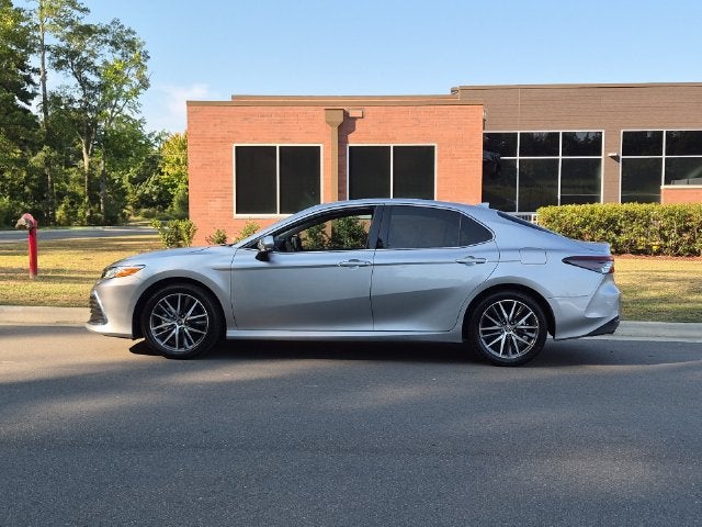 2024 Toyota Camry Hybrid XLE