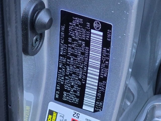 2024 Toyota Camry Hybrid XLE