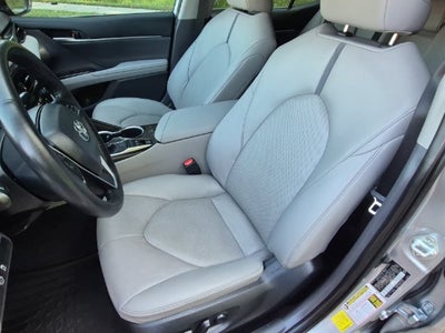 2024 Toyota Camry Hybrid XLE