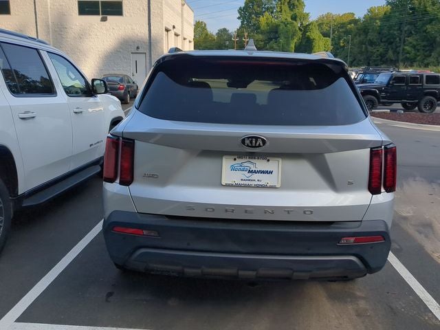 2021 Kia Sorento S