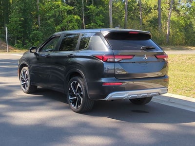 2024 Mitsubishi Outlander SE Black Edition