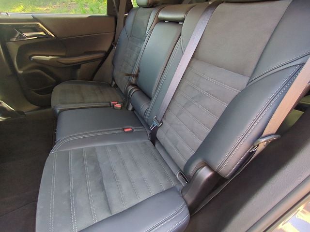 2024 Mitsubishi Outlander SE Black Edition