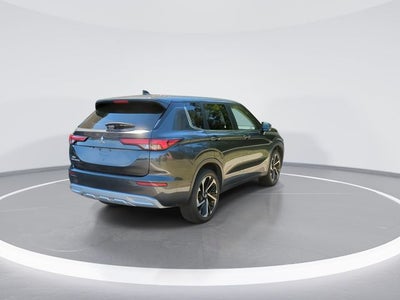 2024 Mitsubishi Outlander SE Black Edition