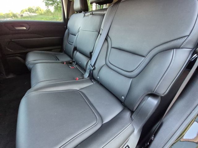 2025 Nissan Armada SV
