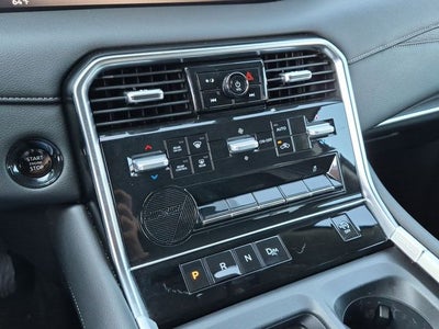 2025 Nissan Armada SV