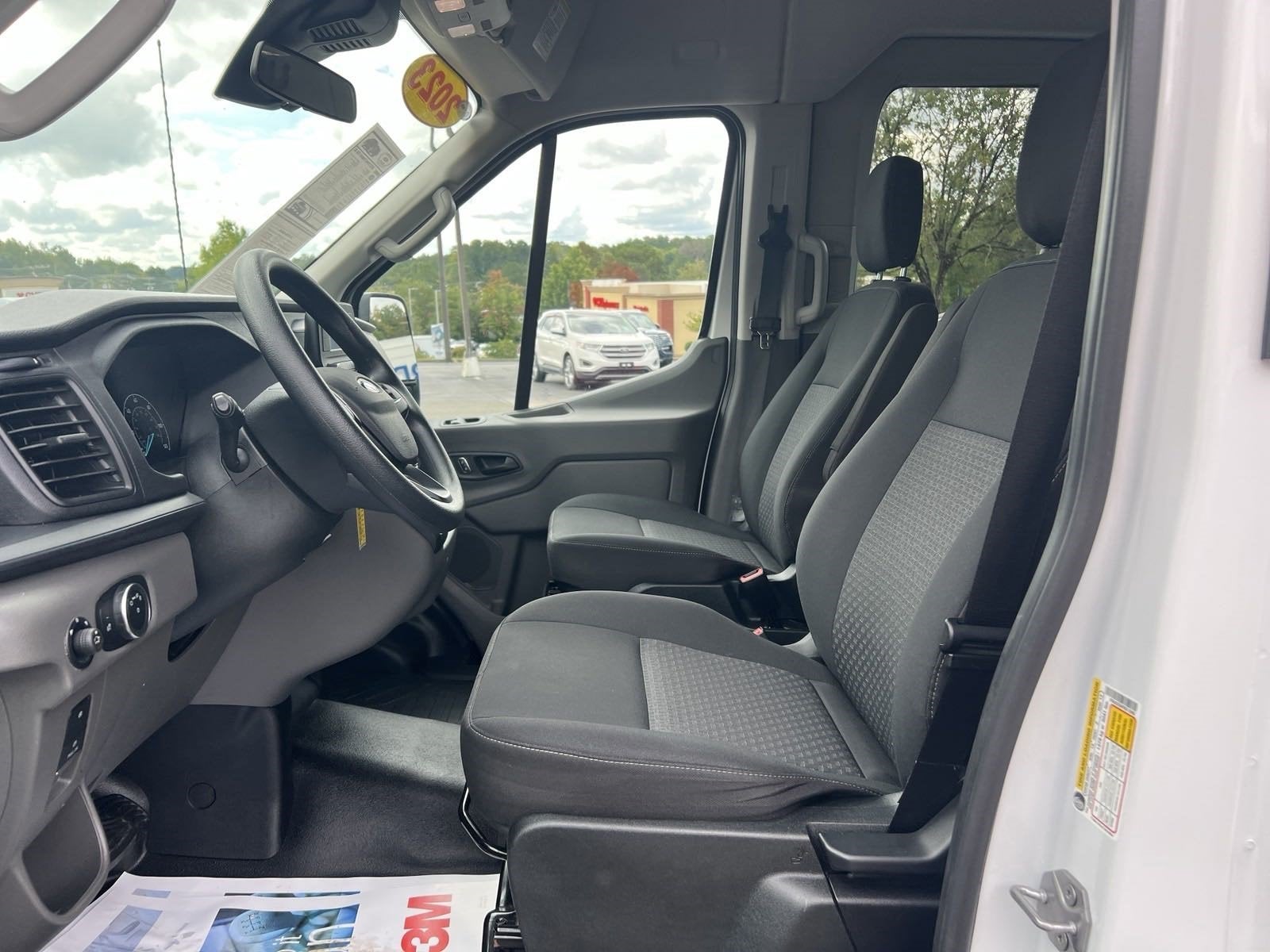 2023 Ford Transit Passenger Wagon XL