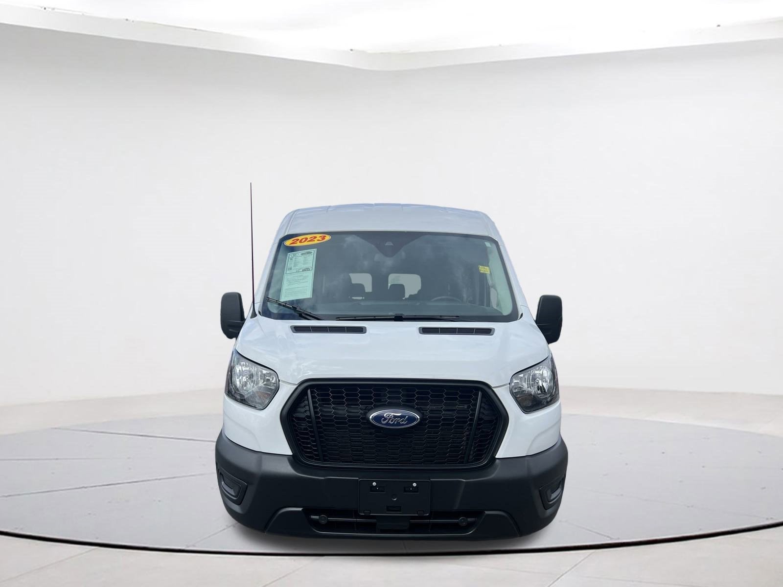 2023 Ford Transit Passenger Wagon XL