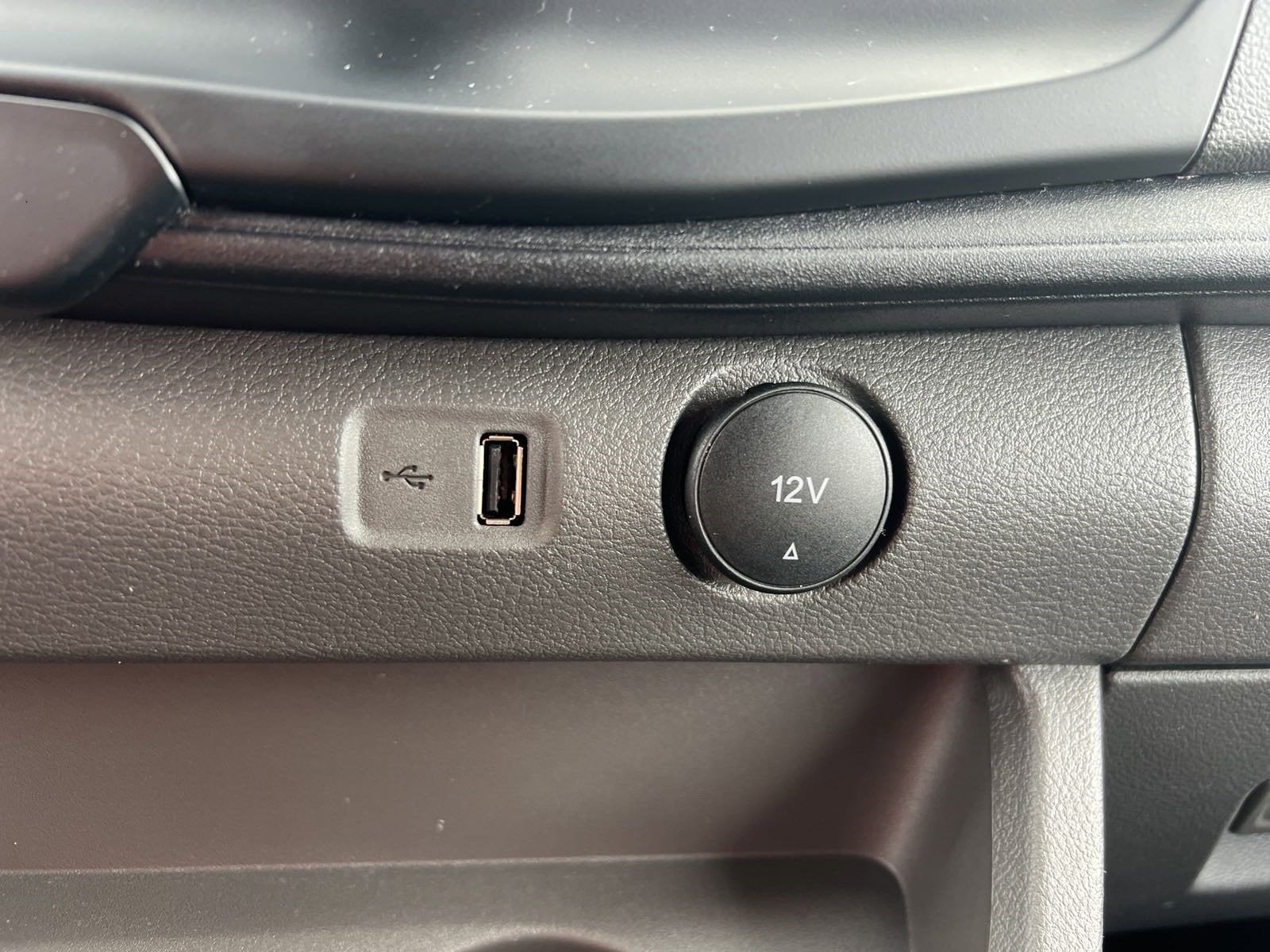 2023 Ford Transit Passenger Wagon XL