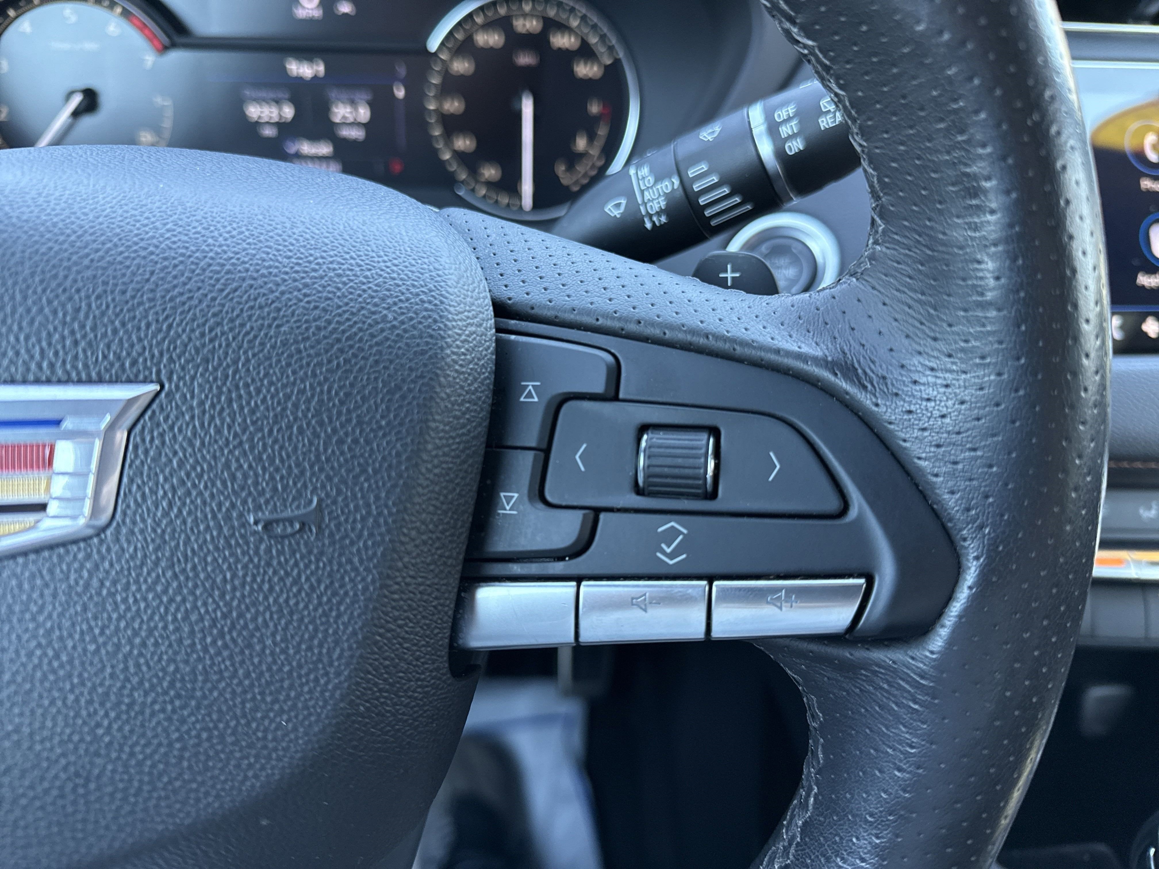 2023 Cadillac XT4 FWD Sport