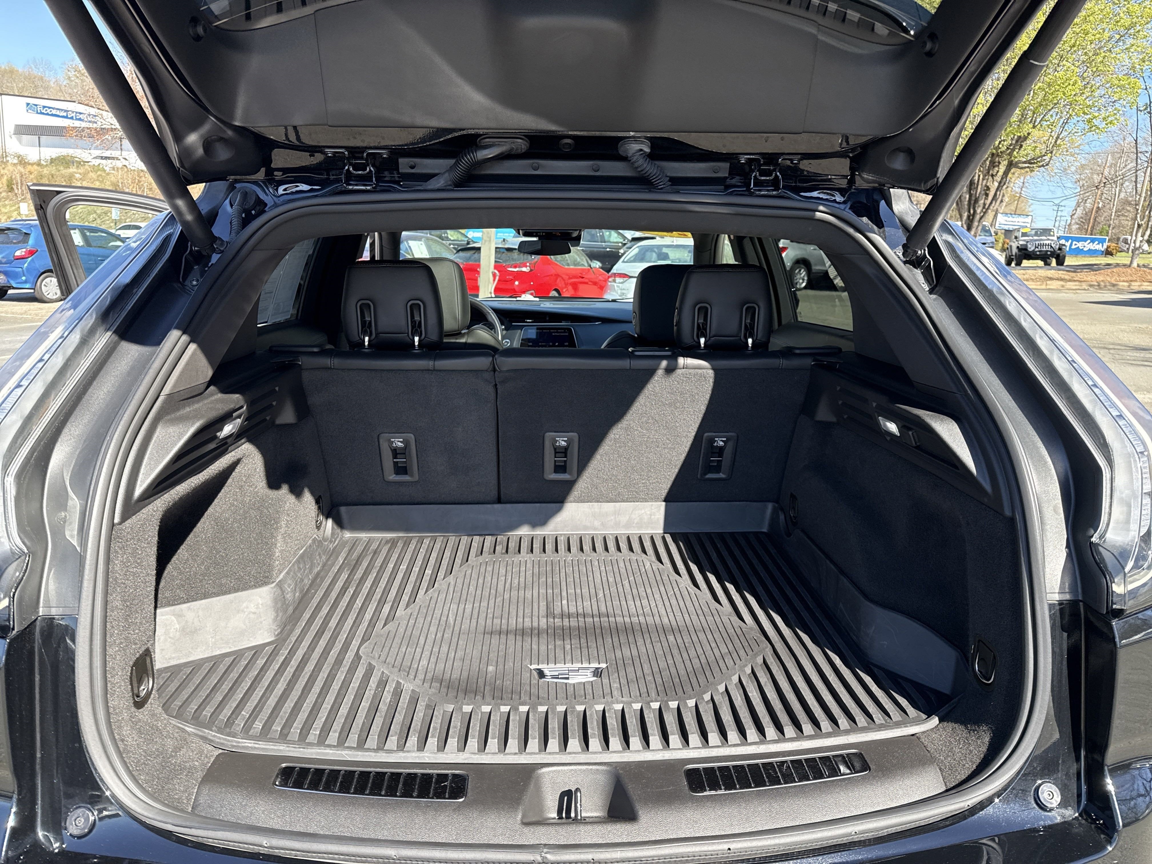 2023 Cadillac XT4 FWD Sport