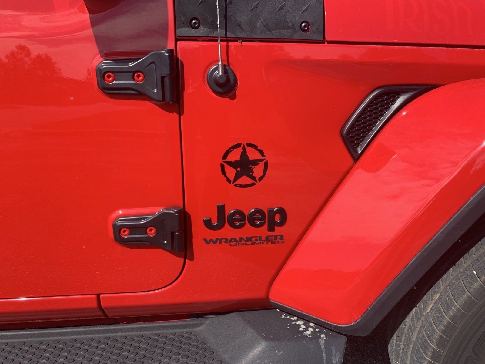 2020 Jeep Wrangler Unlimited Sahara Altitude