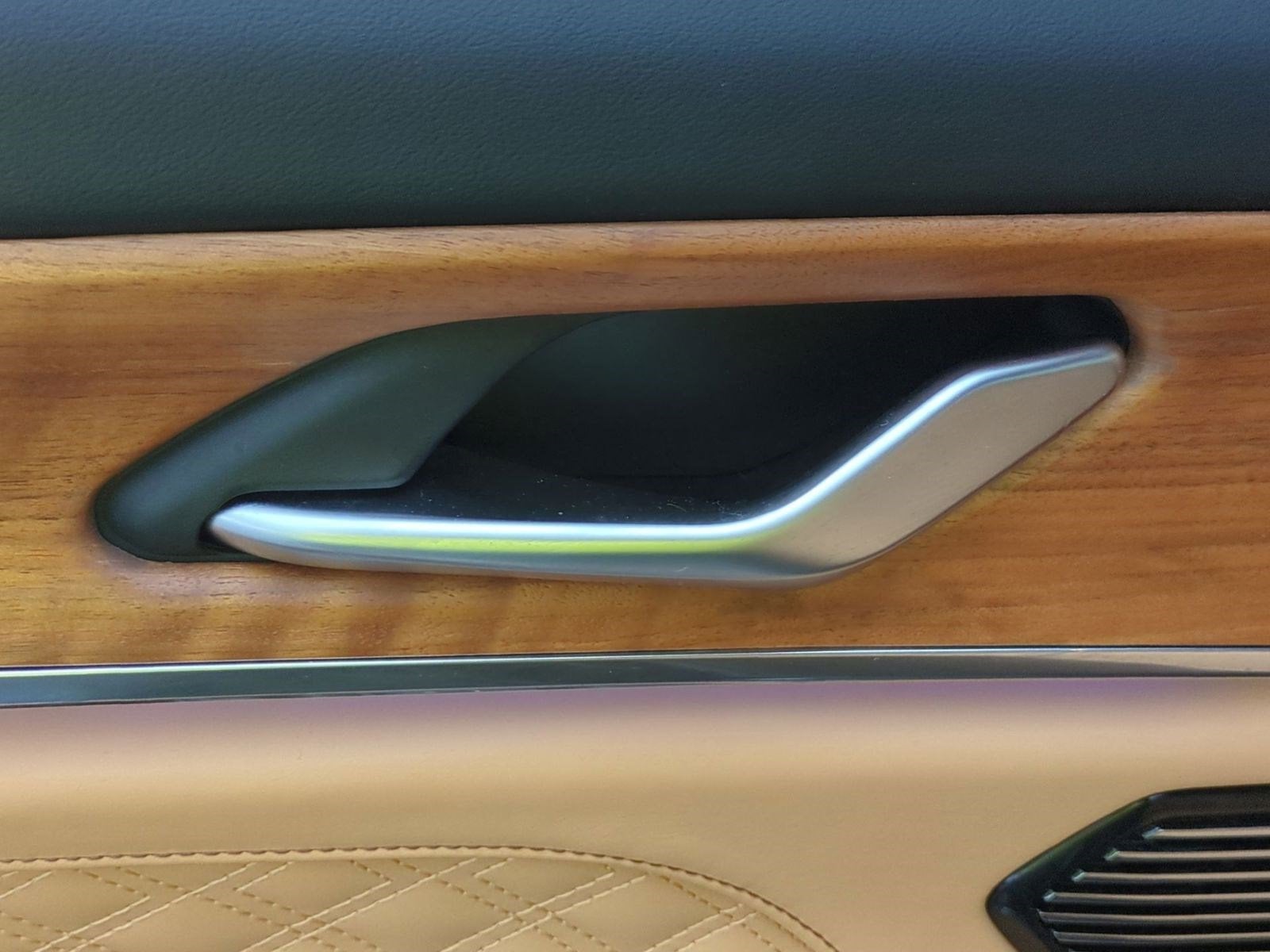 2022 Jeep Grand Cherokee Summit Reserve