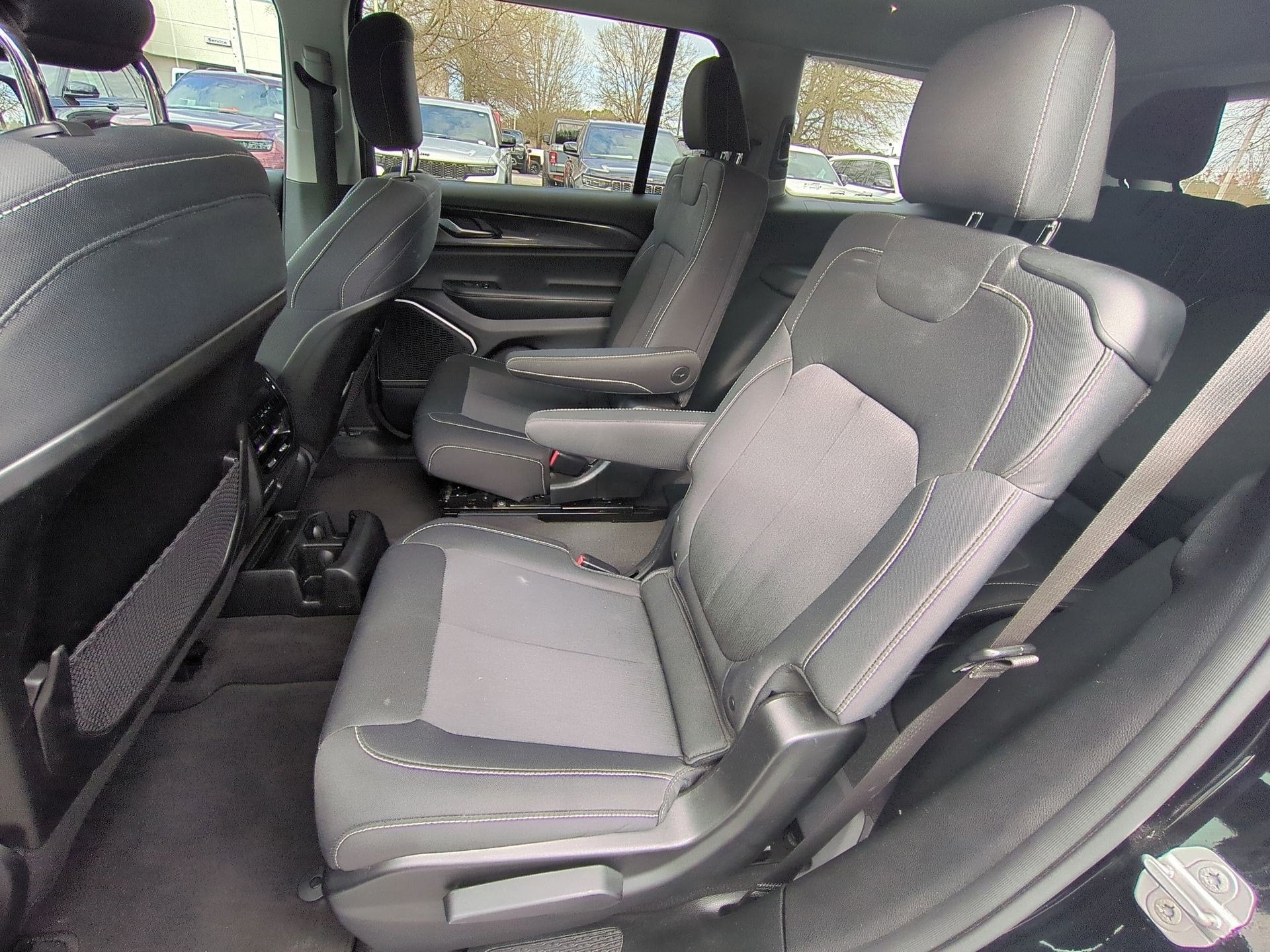 2021 Jeep Grand Cherokee L Laredo