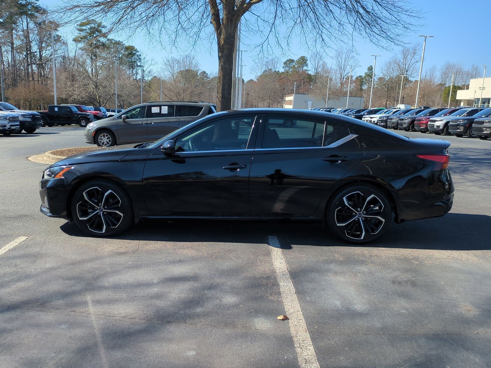 2023 Nissan Altima 2.5 SR