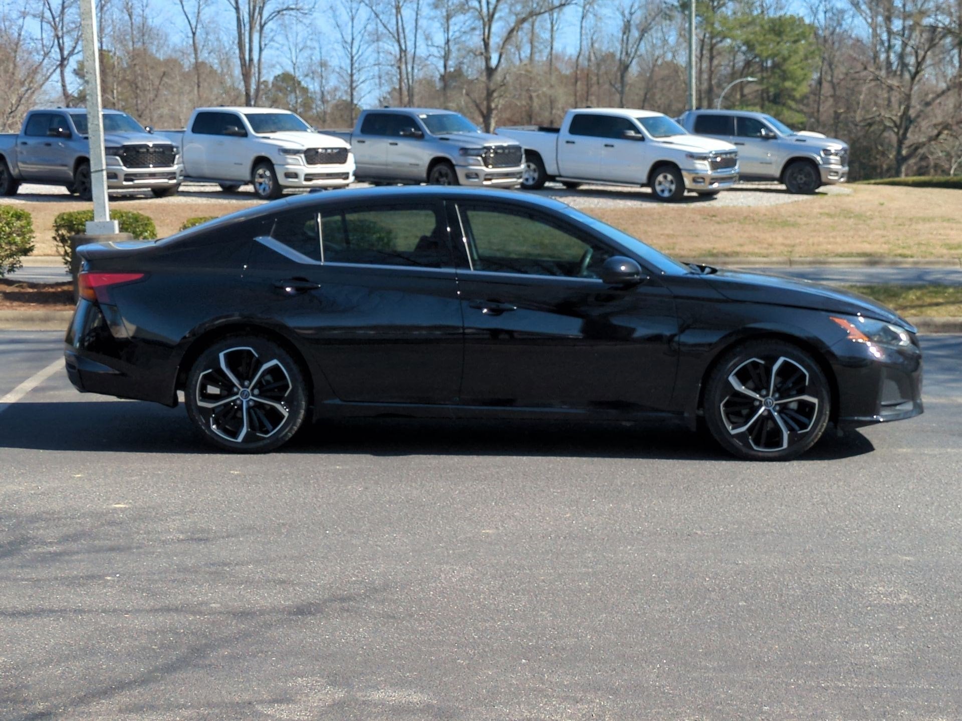 2023 Nissan Altima 2.5 SR