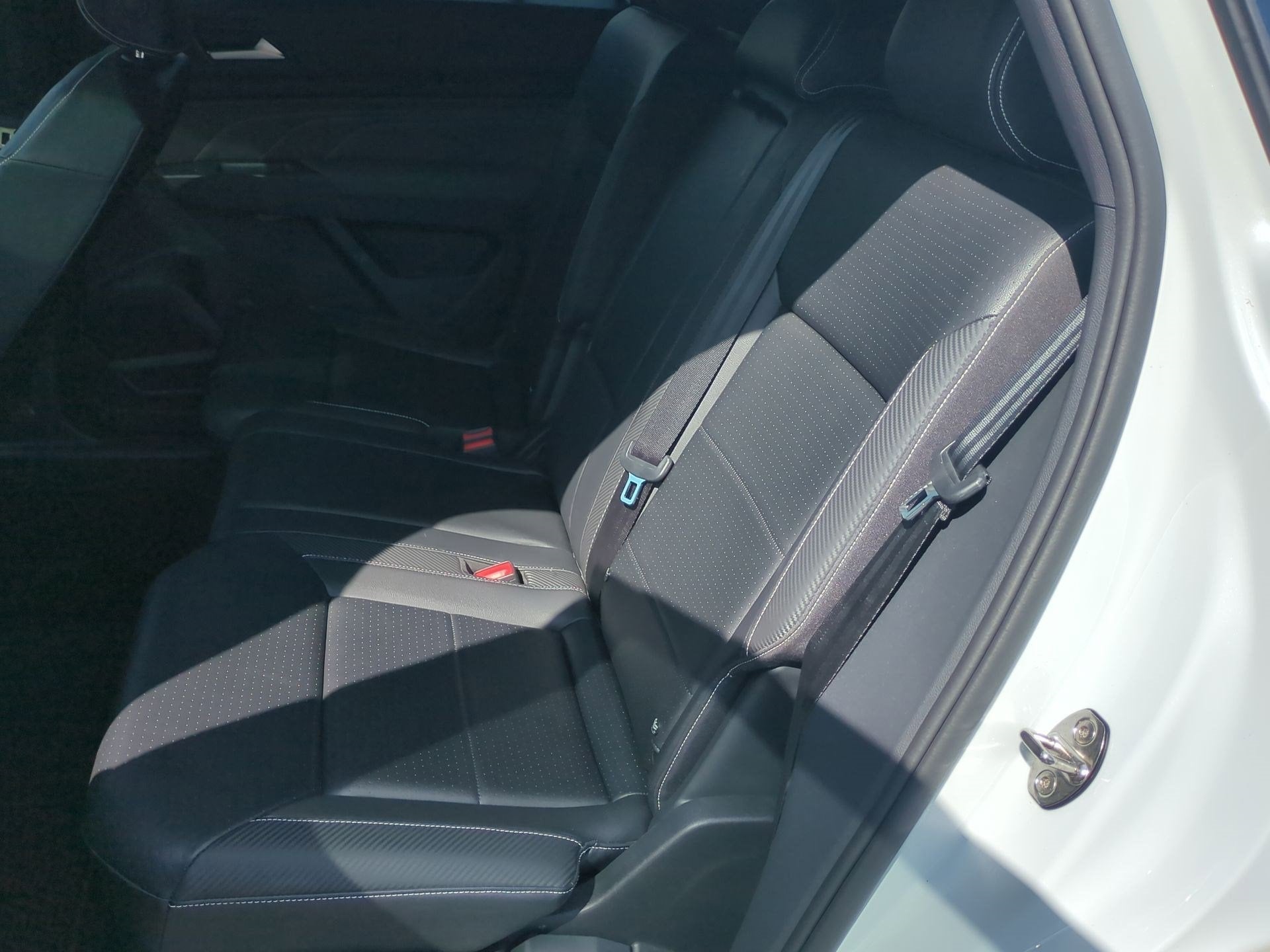 2023 Volkswagen Atlas Cross Sport 2.0T SEL R-Line Black