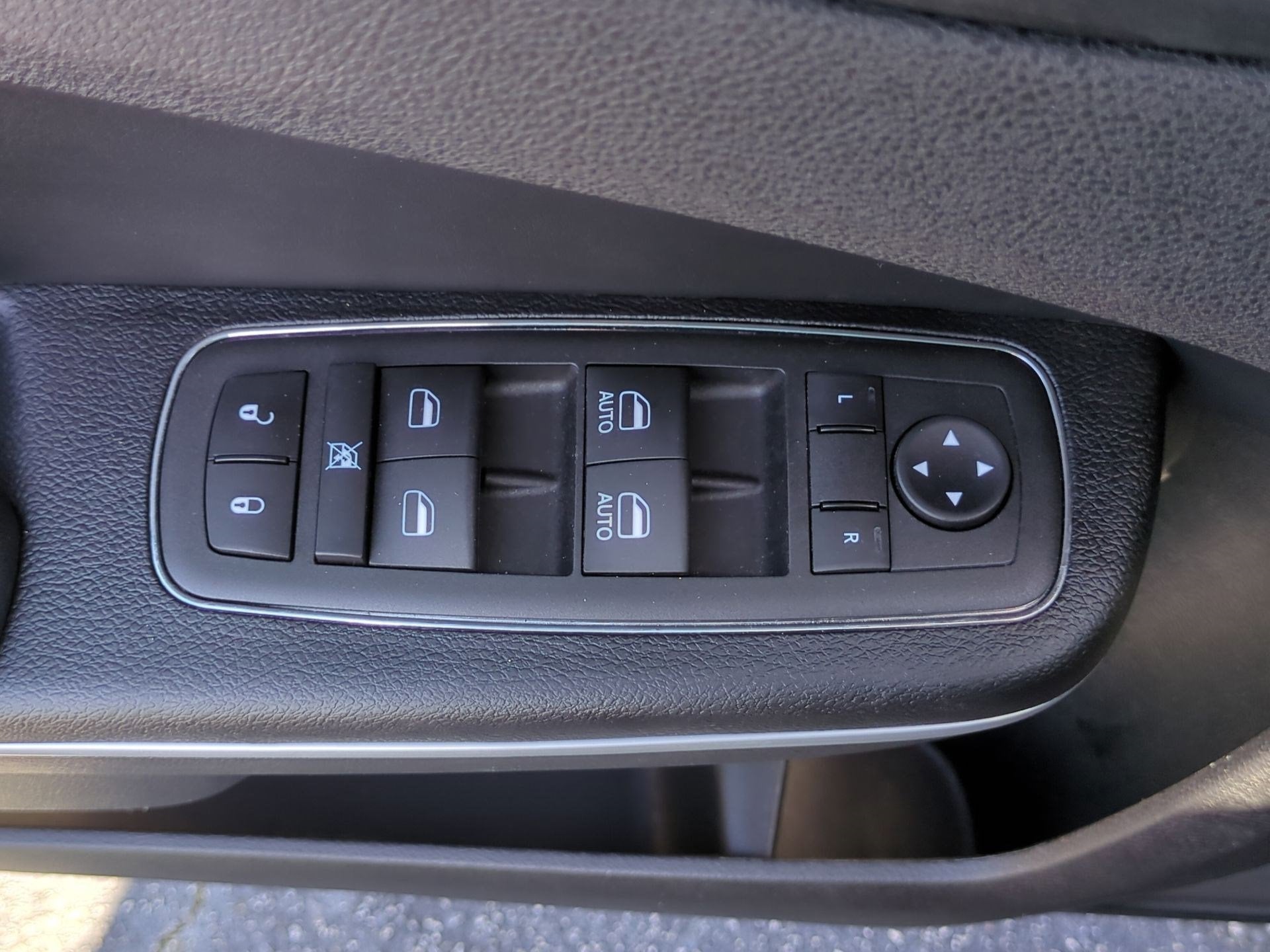 2023 Chrysler 300 Touring