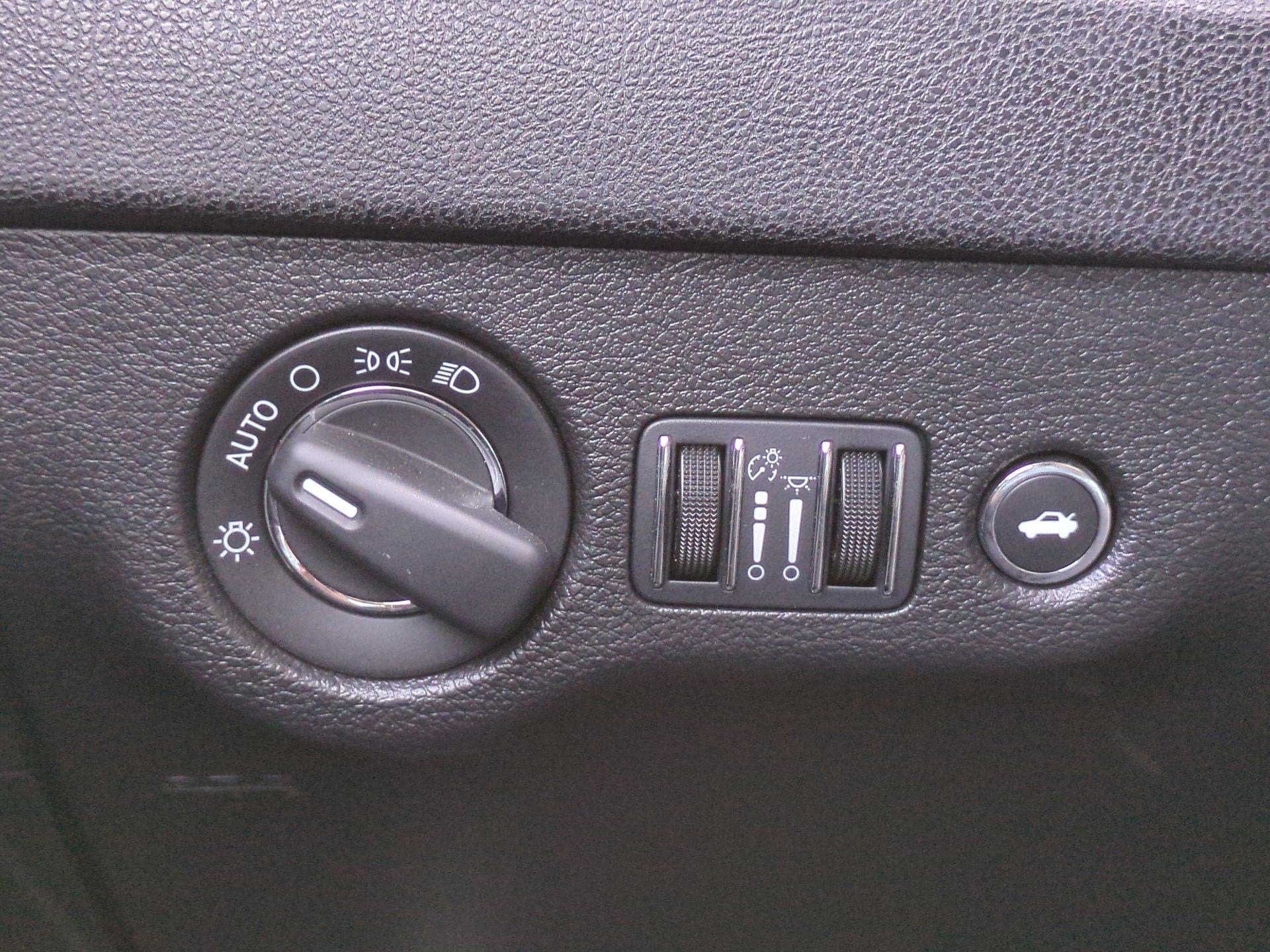 2023 Chrysler 300 Touring