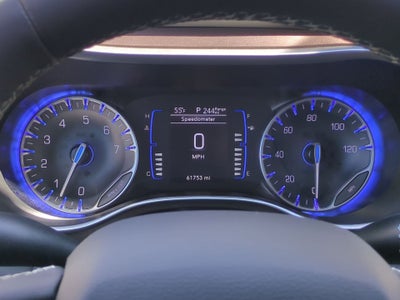 2023 Chrysler Voyager LX