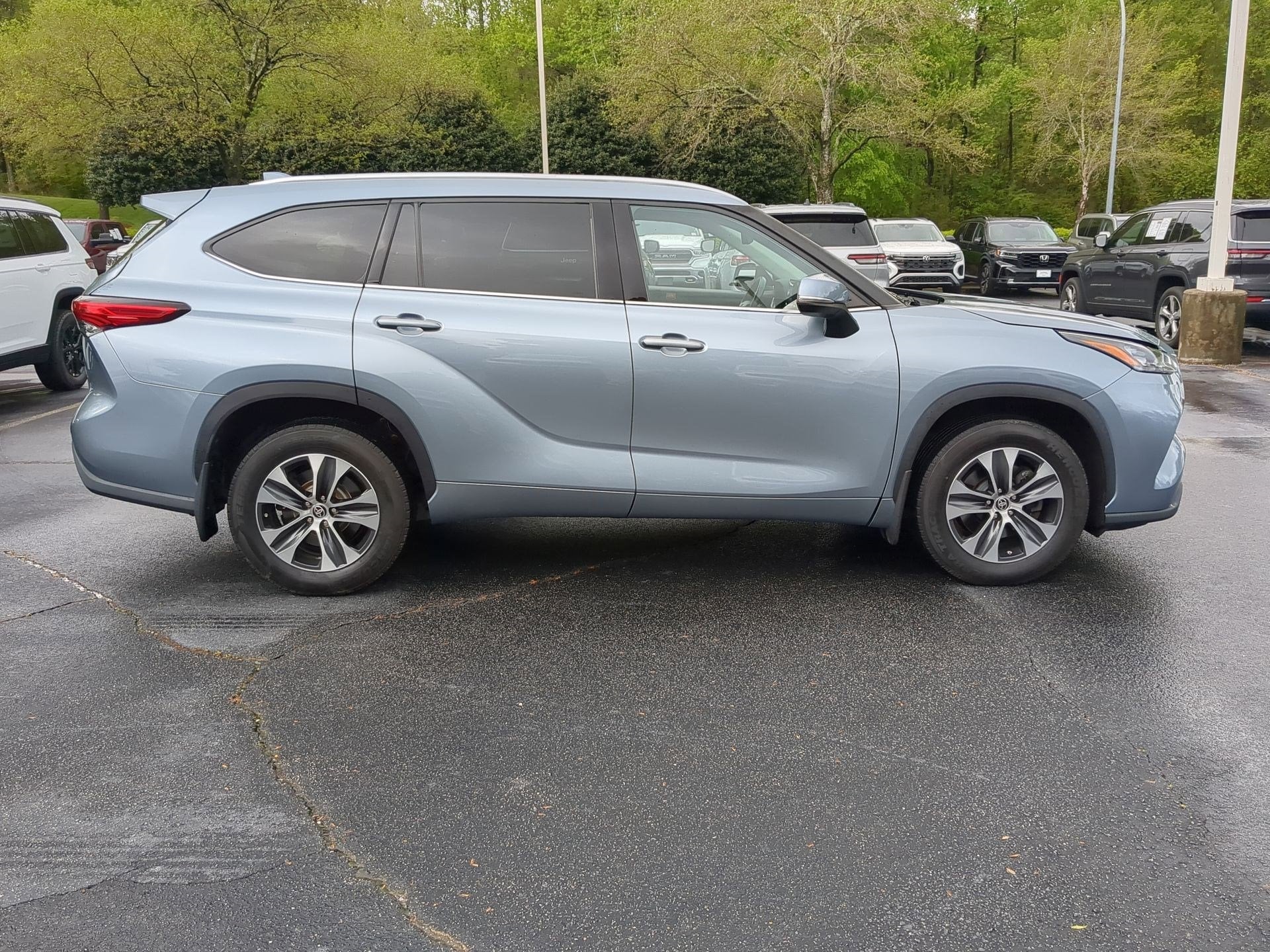 2020 Toyota Highlander XLE