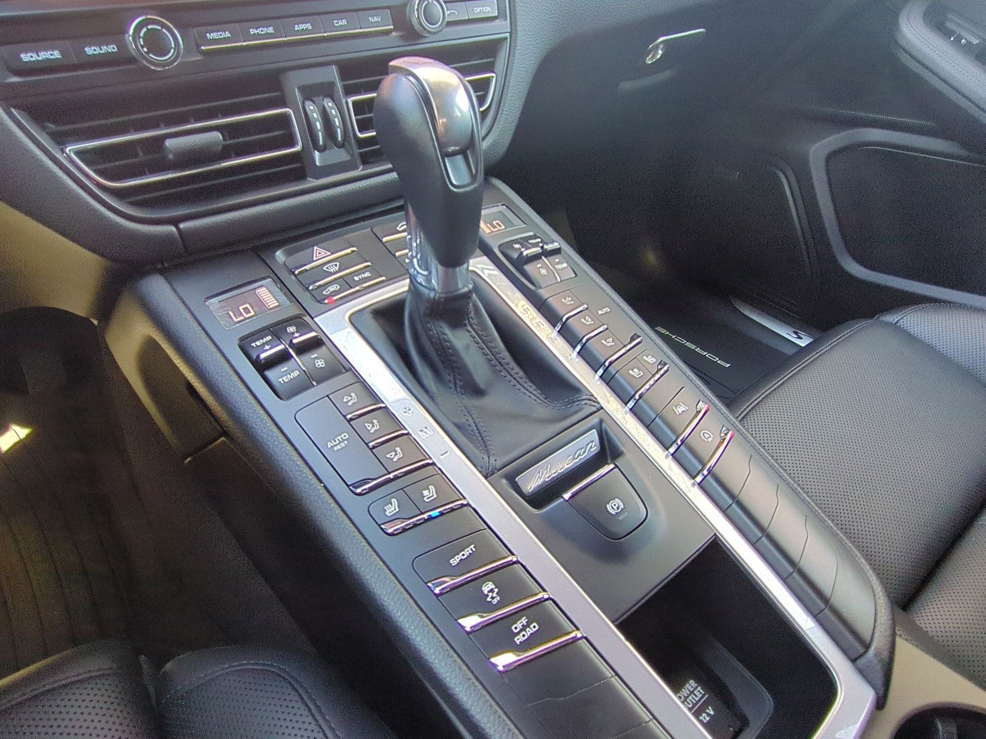 2021 Porsche Macan S