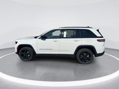 2022 Jeep Grand Cherokee Altitude