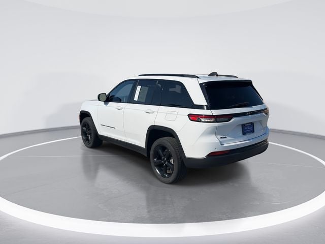 2022 Jeep Grand Cherokee Altitude