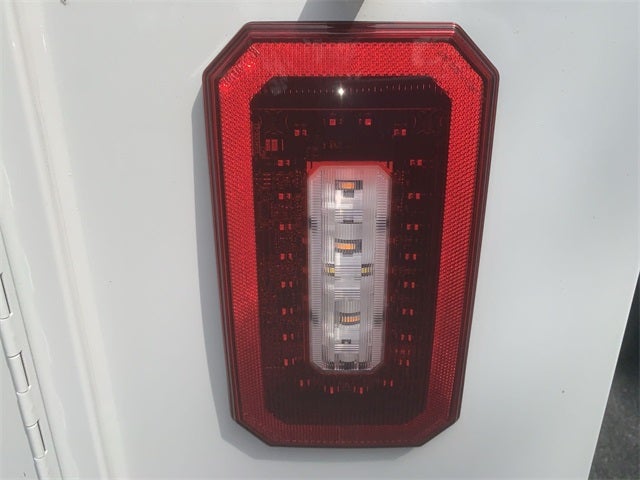 2025 Ford E-350SD Cutaway